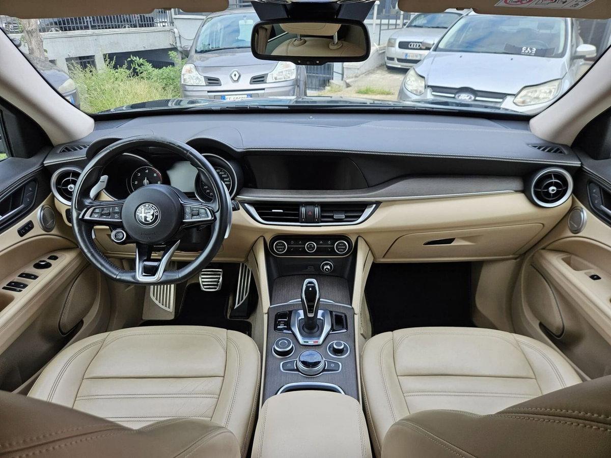Alfa Romeo Stelvio Stelvio 2.2 Turbodiesel 190 CV AT8 Q4 Ti (10)