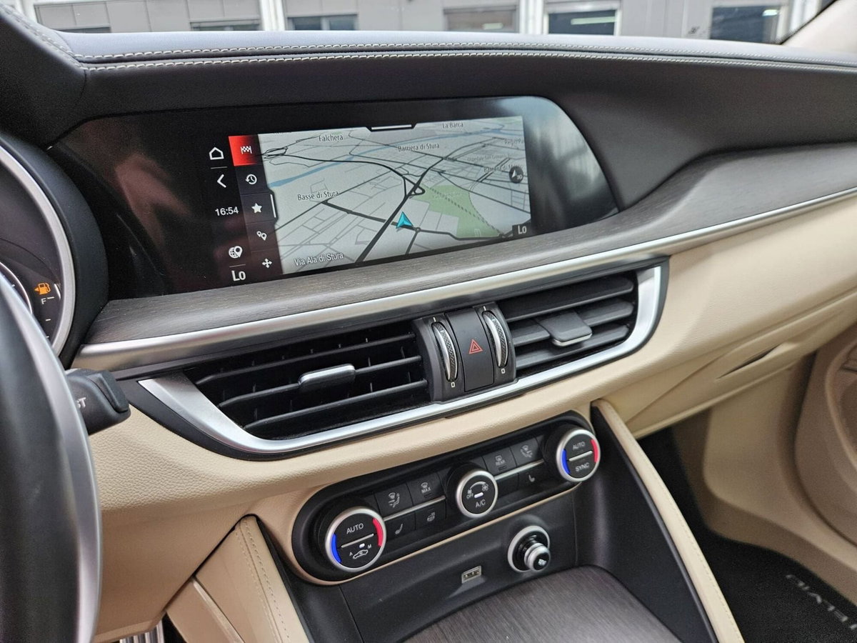 Alfa Romeo Stelvio Stelvio 2.2 Turbodiesel 190 CV AT8 Q4 Ti (15)