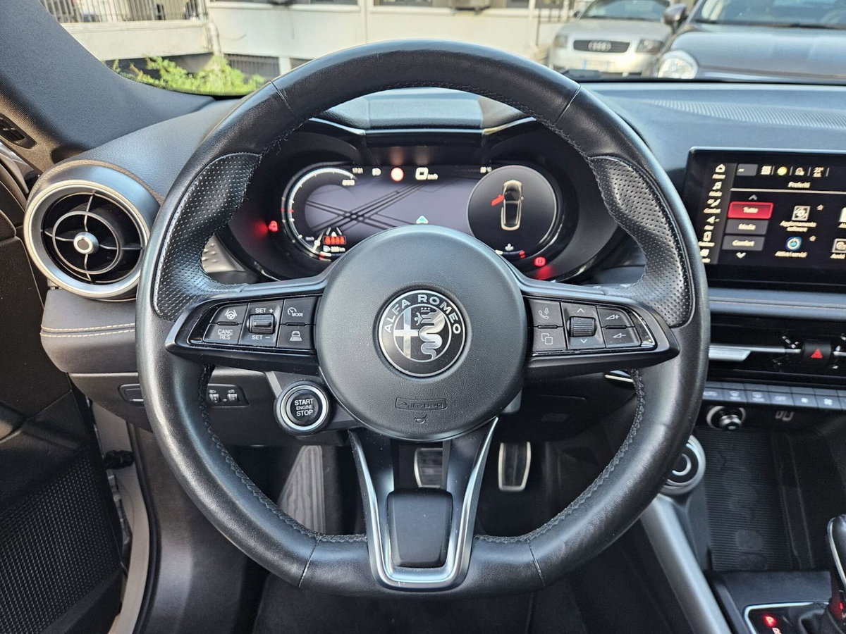 Alfa Romeo Tonale 1.6 Tributo Italiano 130cv tct6 (12)
