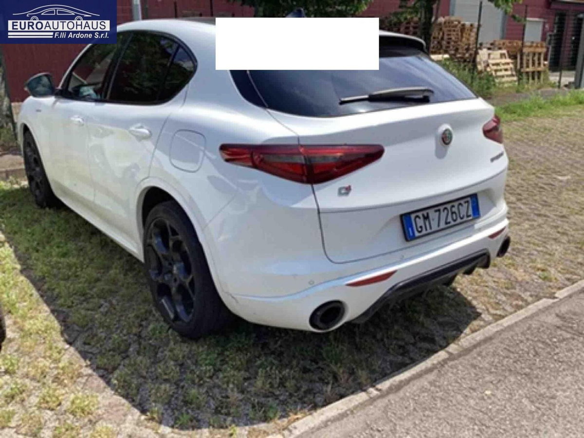 Alfa Romeo Stelvio Stelvio 2.2 Turbodiesel 210 CV AT8 Q4 Veloce (2)