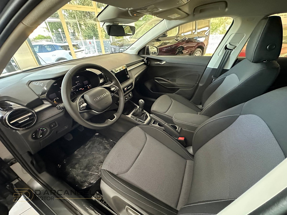 Skoda Fabia 1.0 mpi Be More 80cv (14)