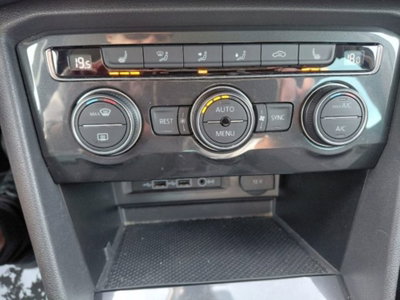 Volkswagen Tiguan 2.0 TDI SCR 4MOTION Sport BlueMotion Technology (11)