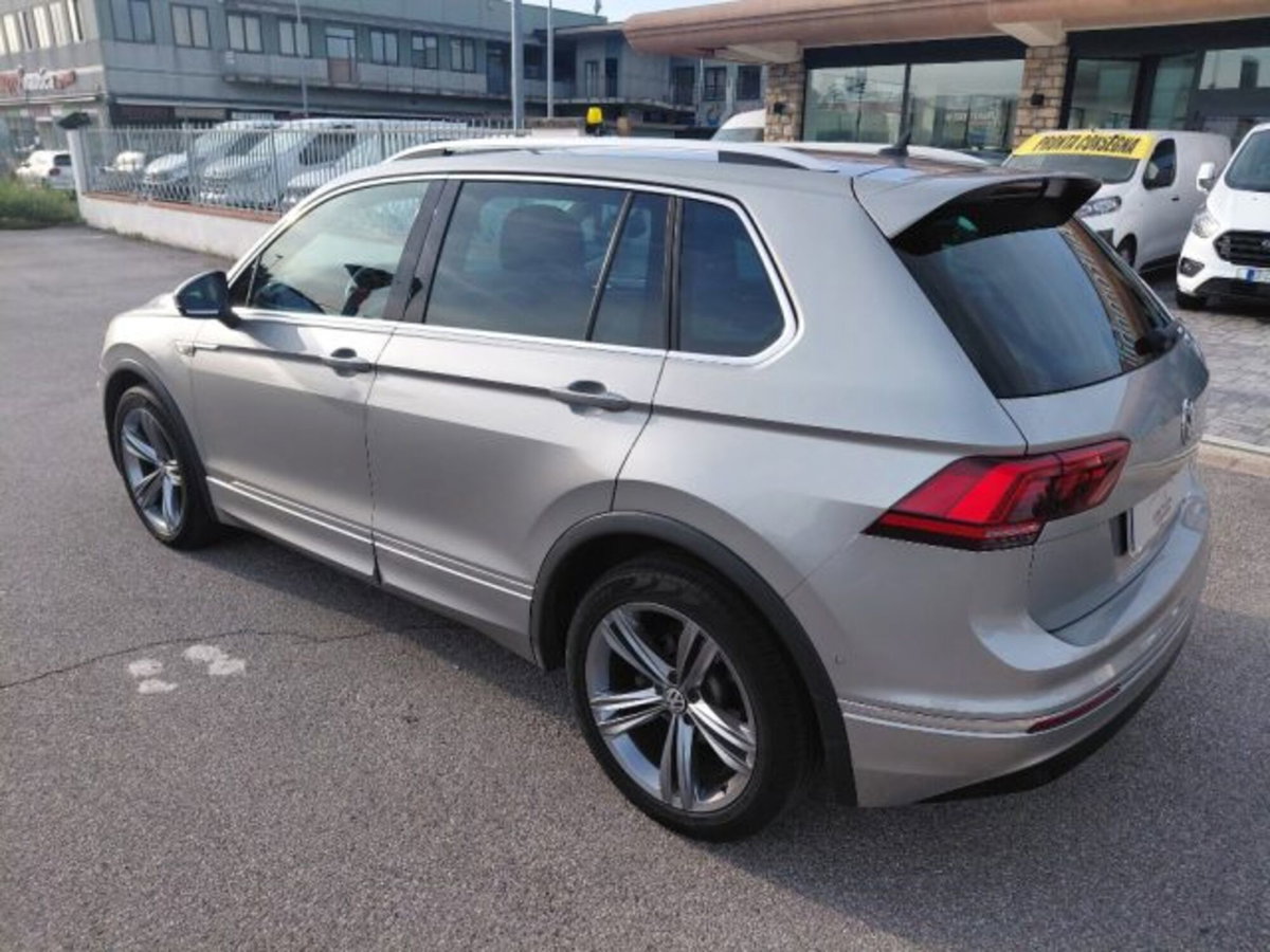 Volkswagen Tiguan 2.0 TDI SCR 4MOTION Sport BlueMotion Technology (6)