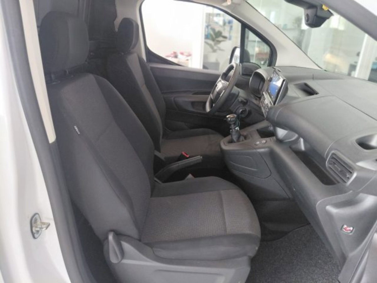 Opel Combo Furgone Cargo 1.5 Diesel 130CV S&S PC 1000kg Edition (13)