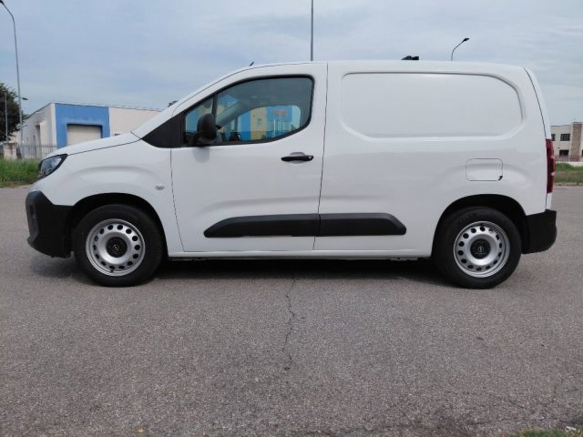Opel Combo Furgone Cargo 1.5 Diesel 130CV S&S PC 1000kg Edition (5)