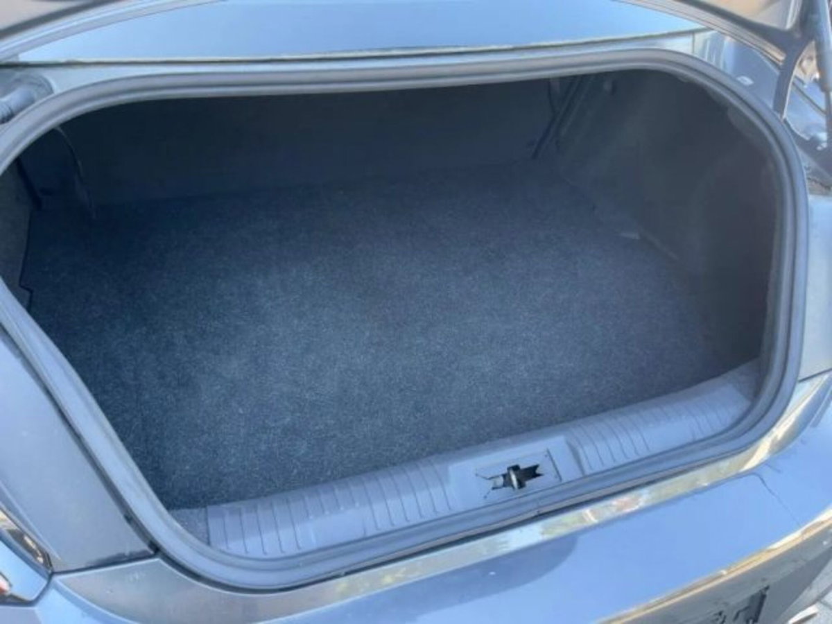 Toyota GR86 2.Premium Sport A/T (17)