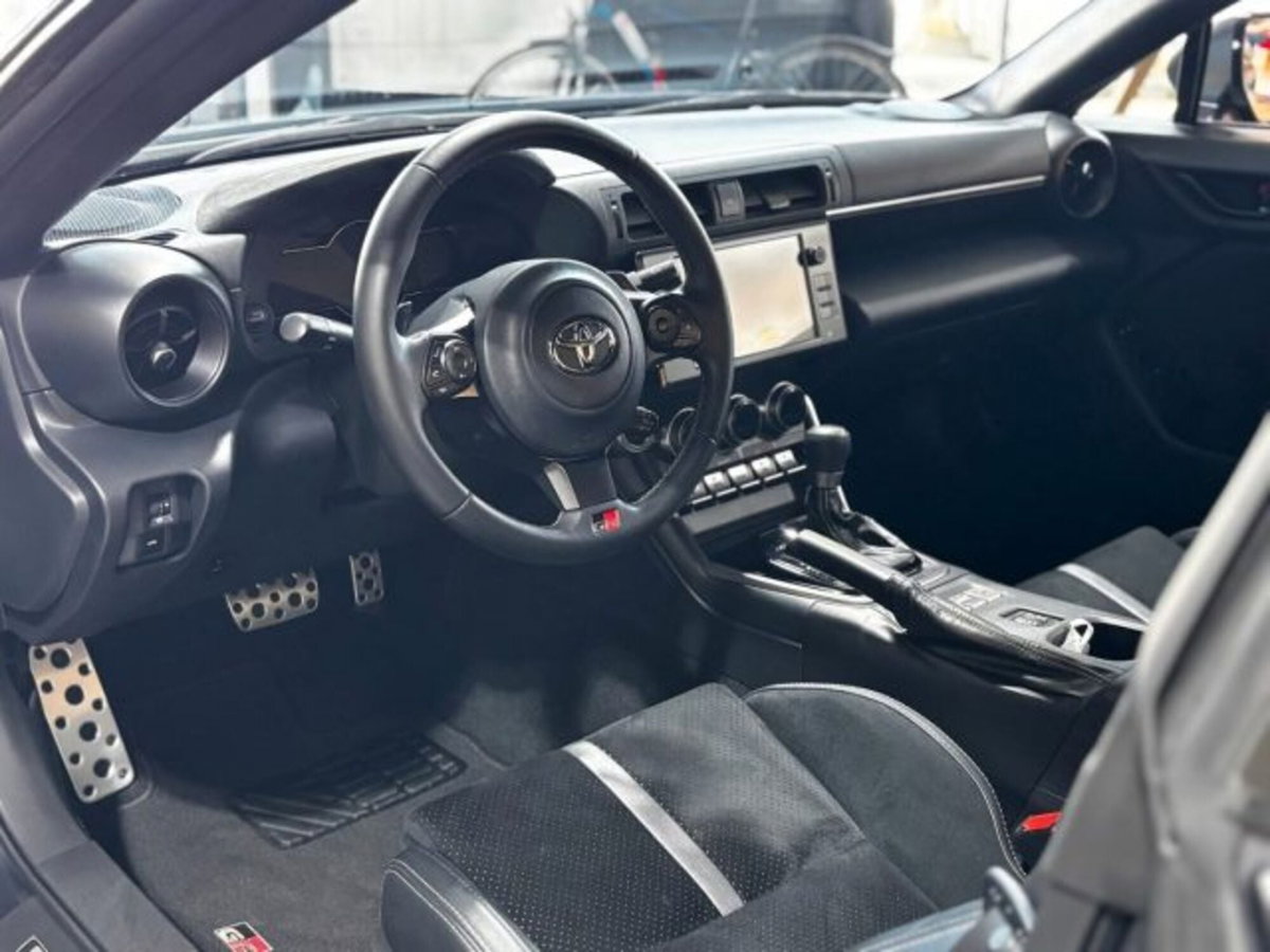 Toyota GR86 2.Premium Sport A/T (5)