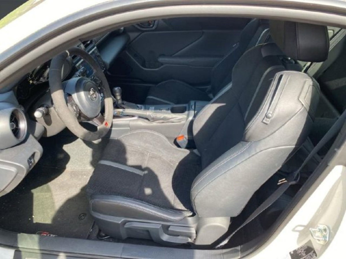 Toyota GR86 2.Premium Sport A/T (11)