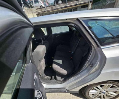 Ford Focus Station Wagon 2.0 TDCi 115 CV Powershift SW (13)