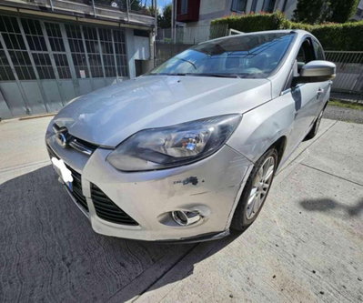 Ford Focus Station Wagon 2.0 TDCi 115 CV Powershift SW (3)
