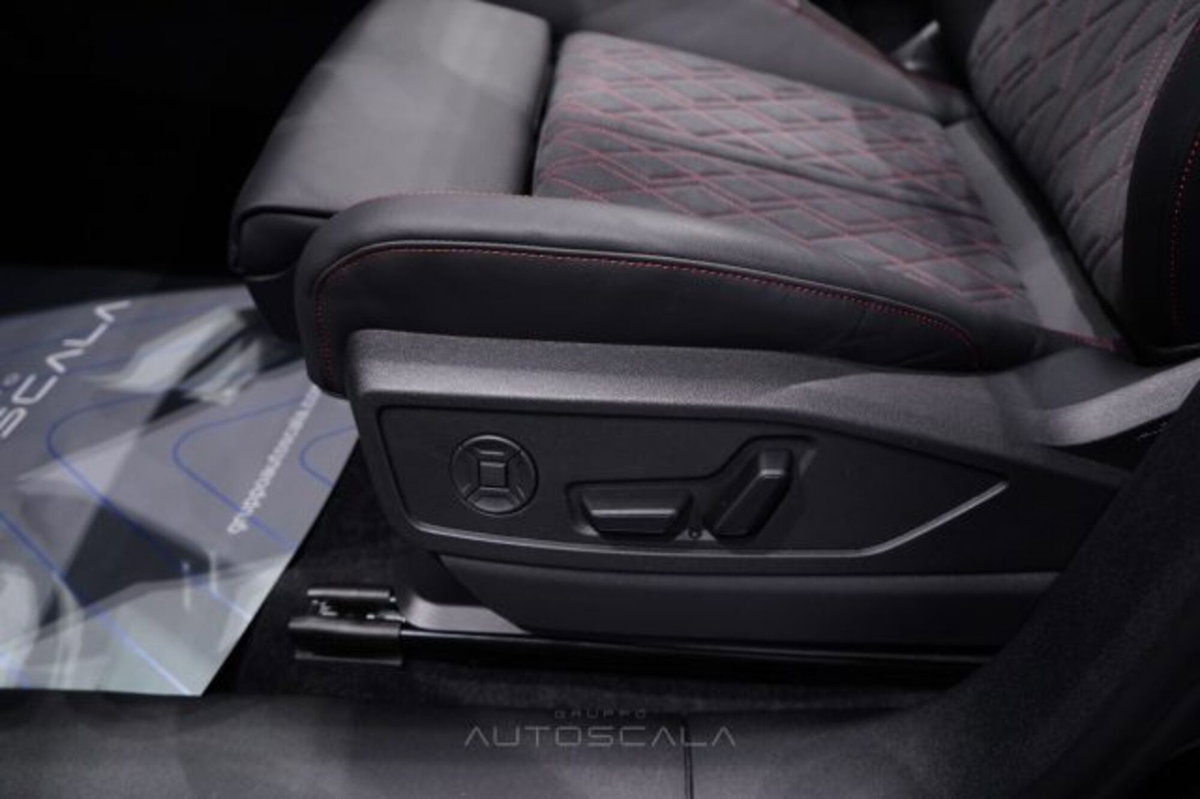 Audi Q5 40 2.0 tdi mhev 12V S line quattro s-tronic (9)