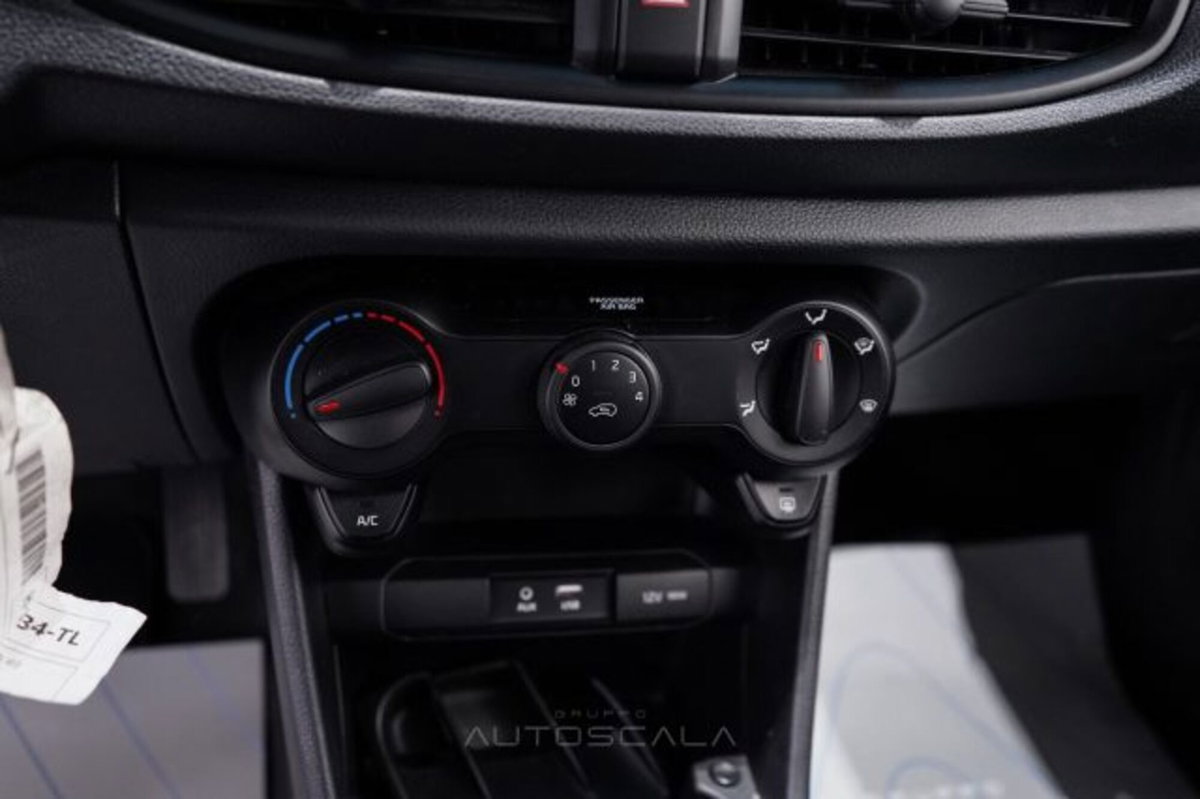 Kia Picanto 1.0 12V 5 porte Active (15)