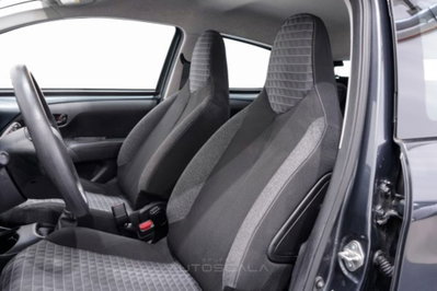 Peugeot 108 72 5 porte Active (11)