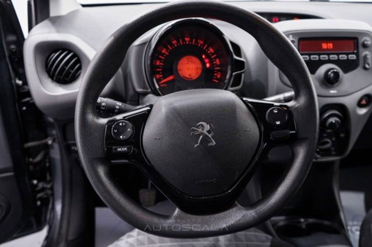 Peugeot 108 72 5 porte Active (12)
