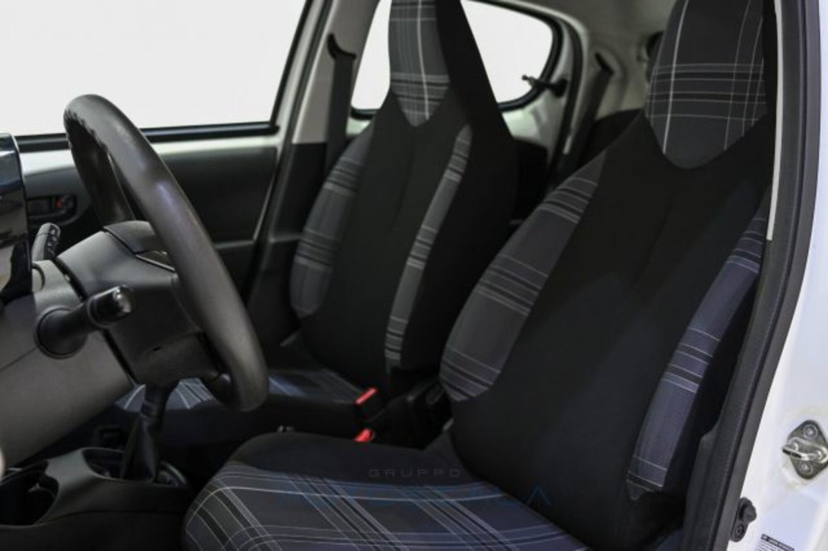 Peugeot 108 72 5 porte Active (5)