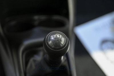 Peugeot 108 72 5 porte Active (8)
