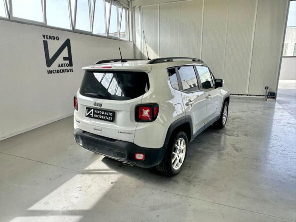 Jeep Renegade 1.3 T4 190CV PHEV 4xe AT6 Limited (7)