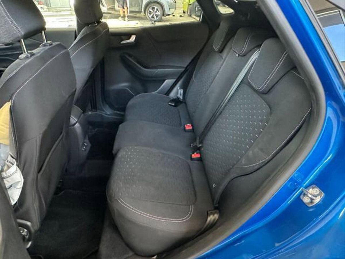 Ford Puma 1.0 EcoBoost Hybrid 125 CV S&S aut. Titanium Design (12)
