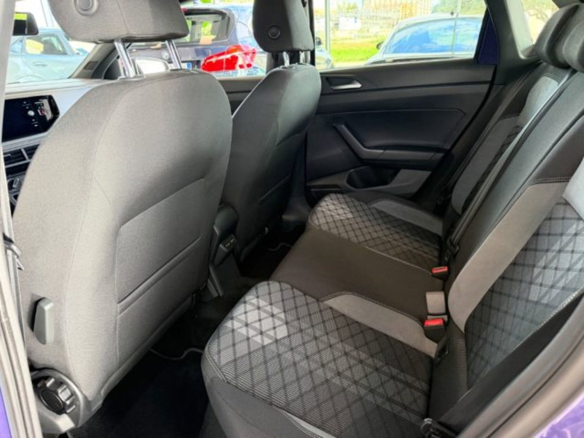 Volkswagen Polo 1.0 tsi R-Line 95cv dsg (10)