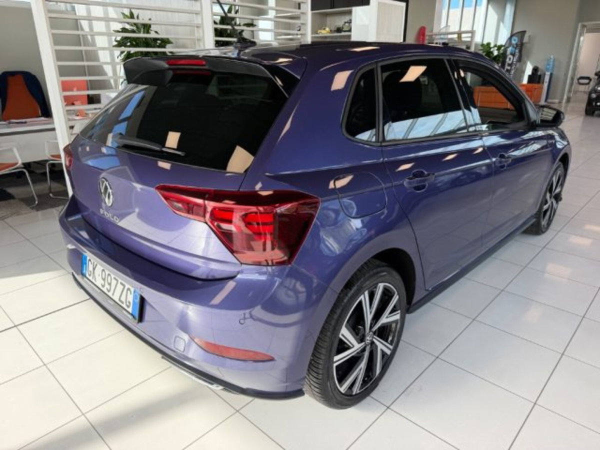 Volkswagen Polo 1.0 tsi R-Line 95cv dsg (4)
