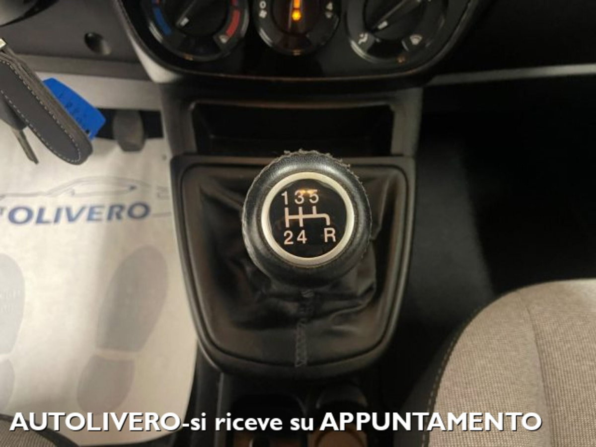 Fiat Qubo 1.4 8V 77 CV Active (16)