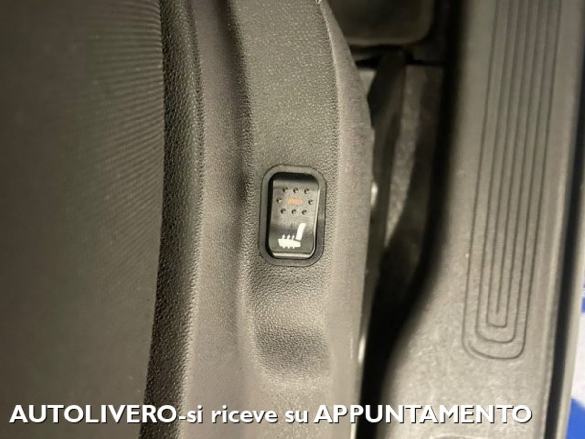 Fiat Qubo 1.4 8V 77 CV Active (8)