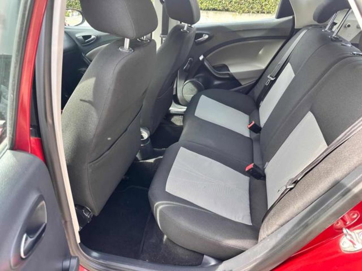 SEAT Ibiza 1.2 70 CV 5 porte Business High (13)