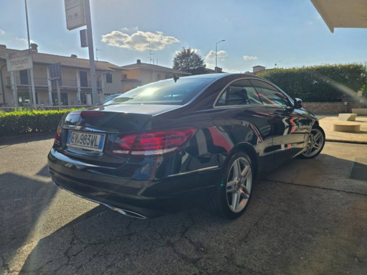 Mercedes-Benz Classe E Coupé 220 CDI Coupé Premium (11)