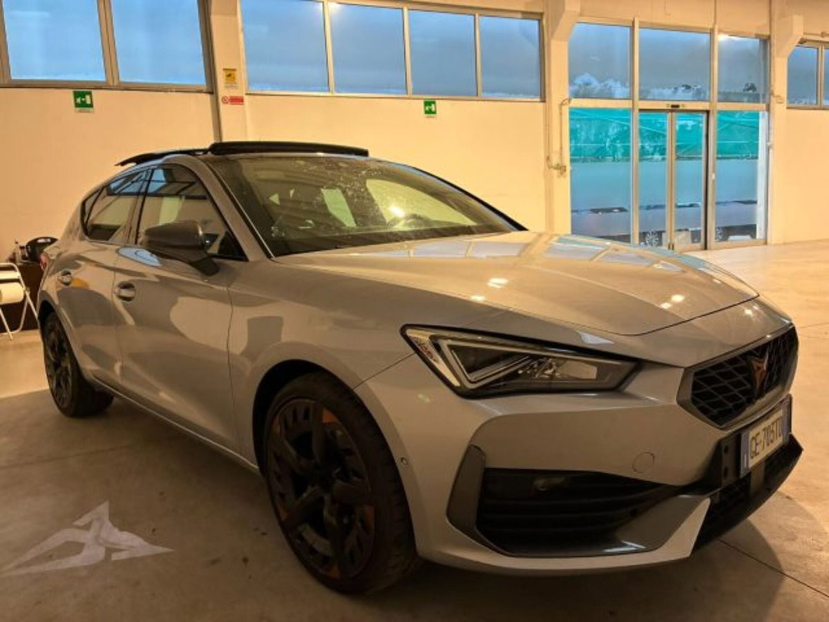 Cupra Leon Leon 1.4 e-HYBRID 204 CV DSG (2)