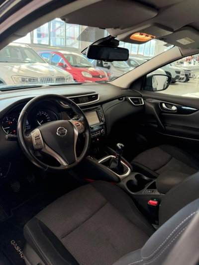 Nissan Qashqai 1.6 dCi 2WD N-Vision (11)