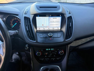 Ford Kuga 1.5 TDCI 120 CV S&S 2WD Titanium (13)