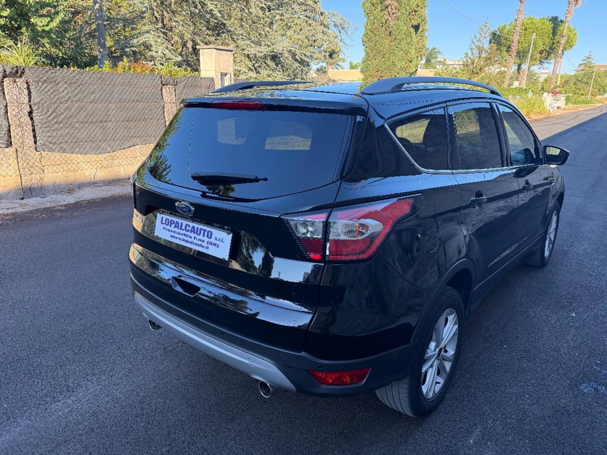 Ford Kuga 1.5 TDCI 120 CV S&S 2WD Titanium (2)
