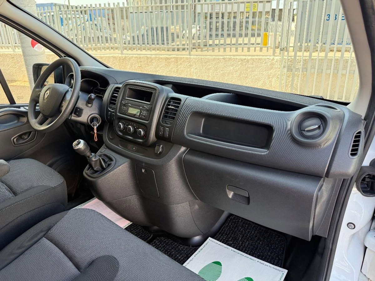 Renault Trafic Furgone T29 2.0 dCi 120CV PC-TN Furgone Ice Plus (14)