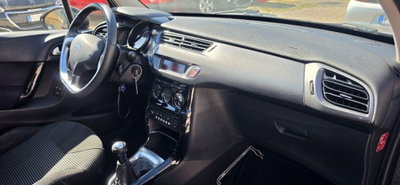 Citroen C3 1.4 HDi 70CV Exclusive (18)