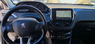 Peugeot 2008 100 Allure (19)