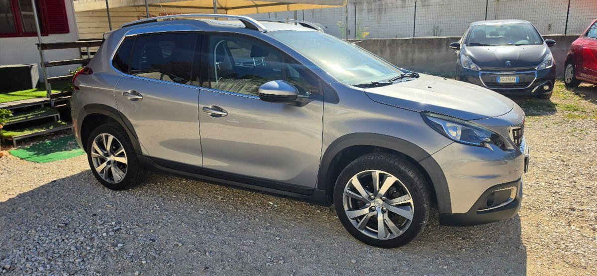 Peugeot 2008 100 Allure (8)