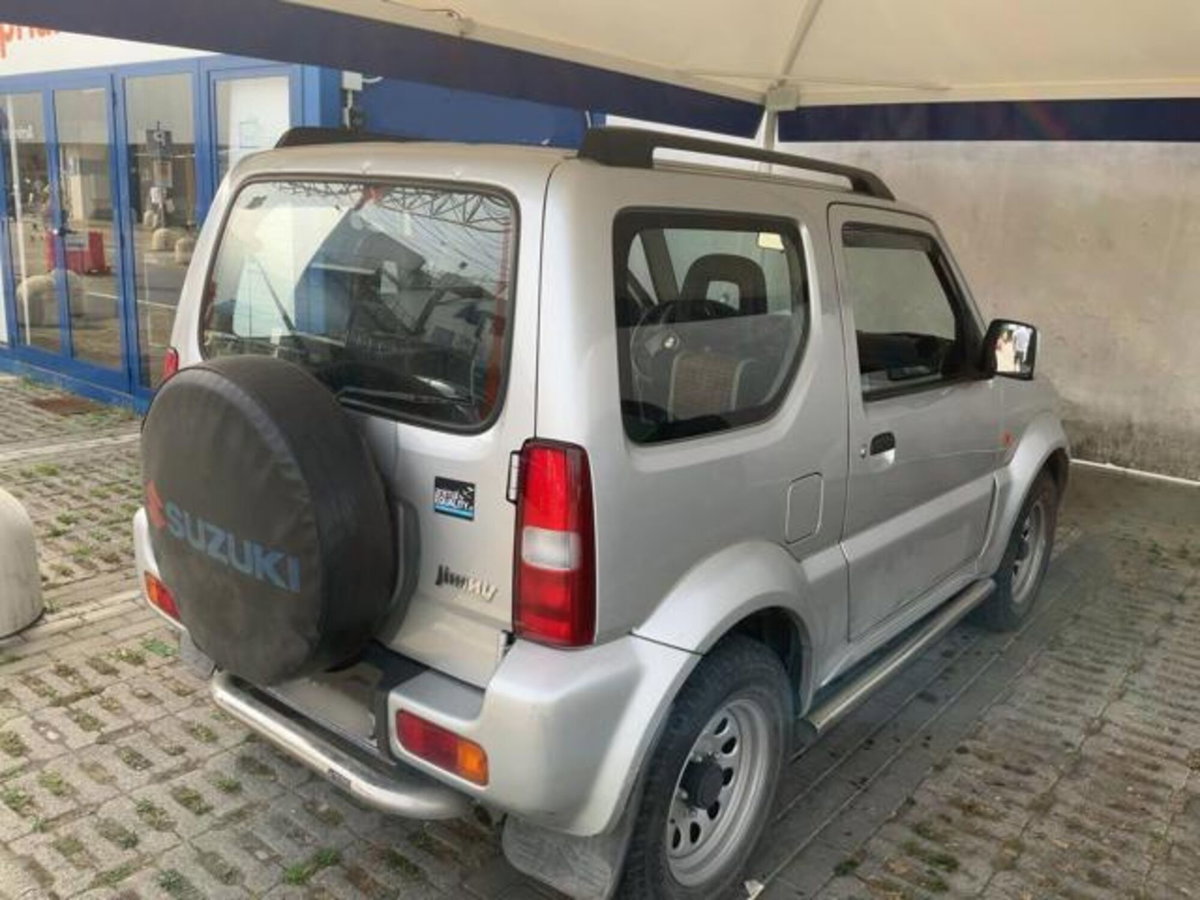 Suzuki Jimny 1.3i 16V cat 4WD JLX (11)