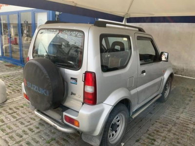 Suzuki Jimny 1.3i 16V cat 4WD JLX (11)