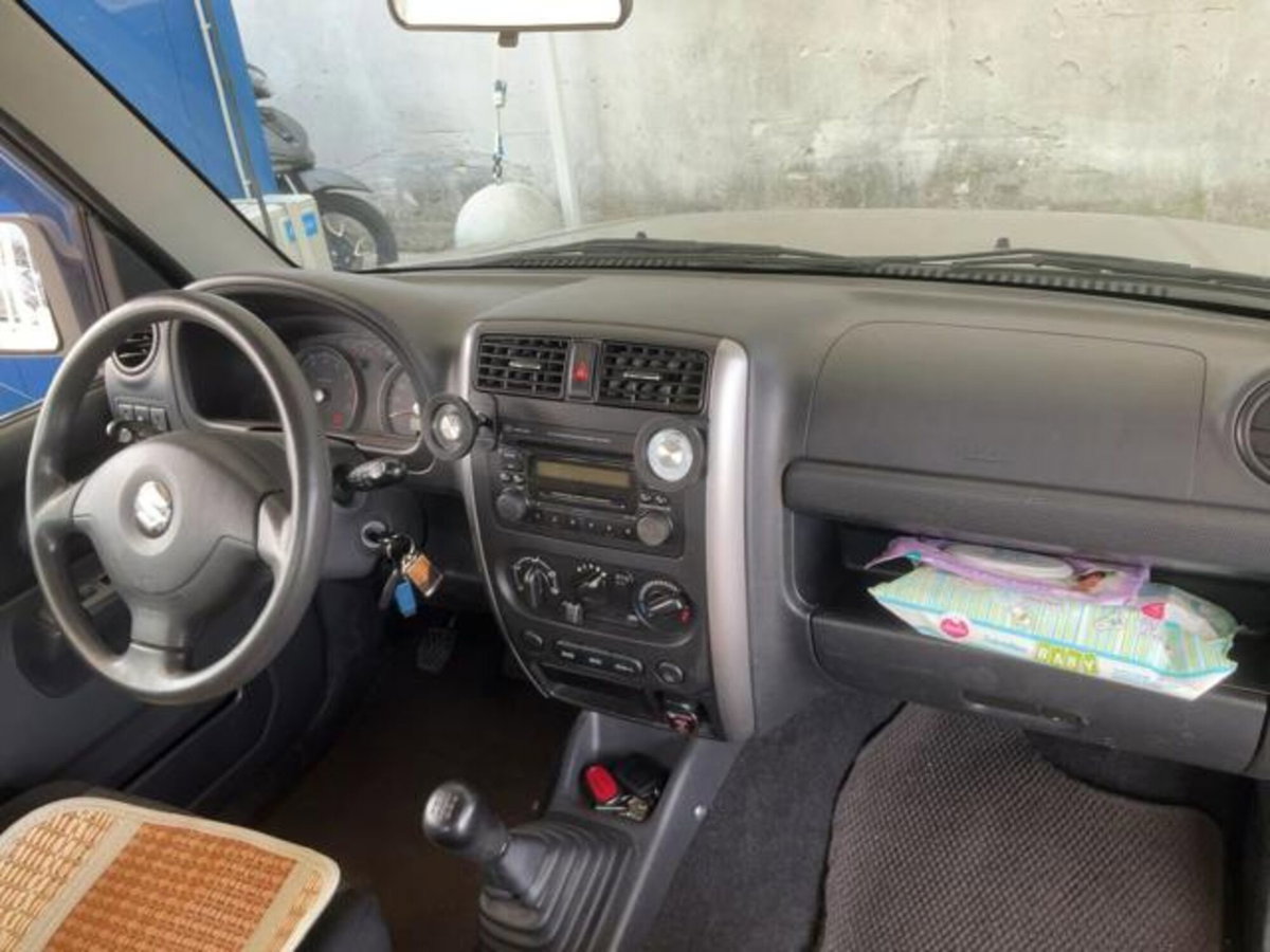 Suzuki Jimny 1.3i 16V cat 4WD JLX (15)