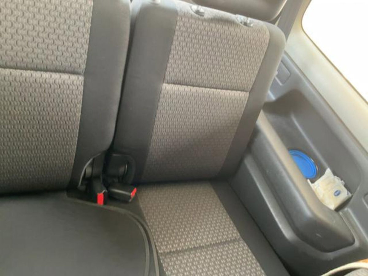 Suzuki Jimny 1.3i 16V cat 4WD JLX (17)
