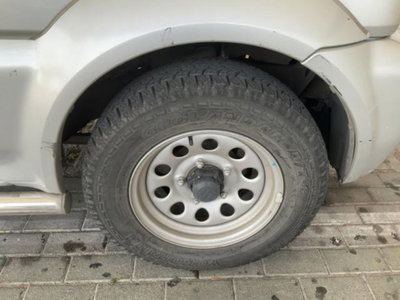 Suzuki Jimny 1.3i 16V cat 4WD JLX (4)