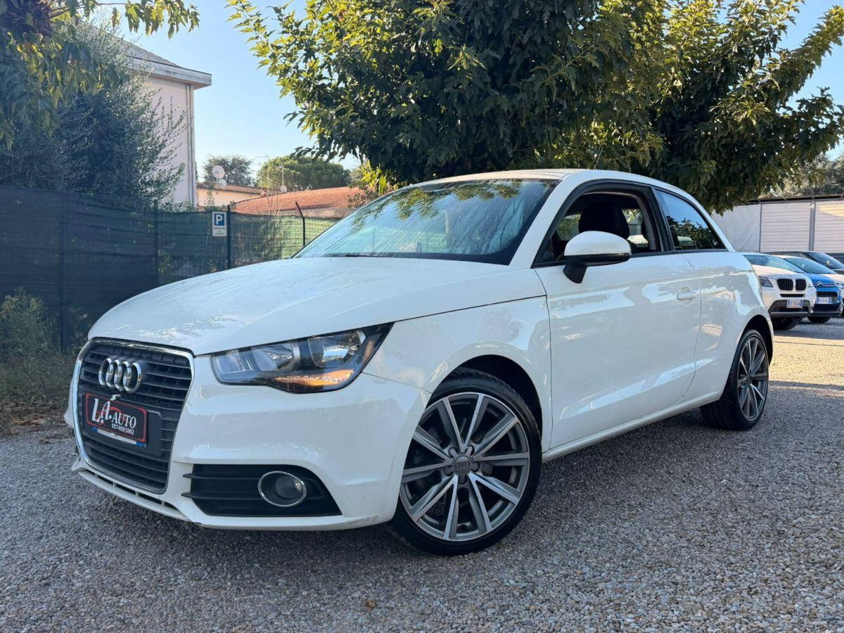 Audi A1 1.6 TDI 105 CV Ambition (2)