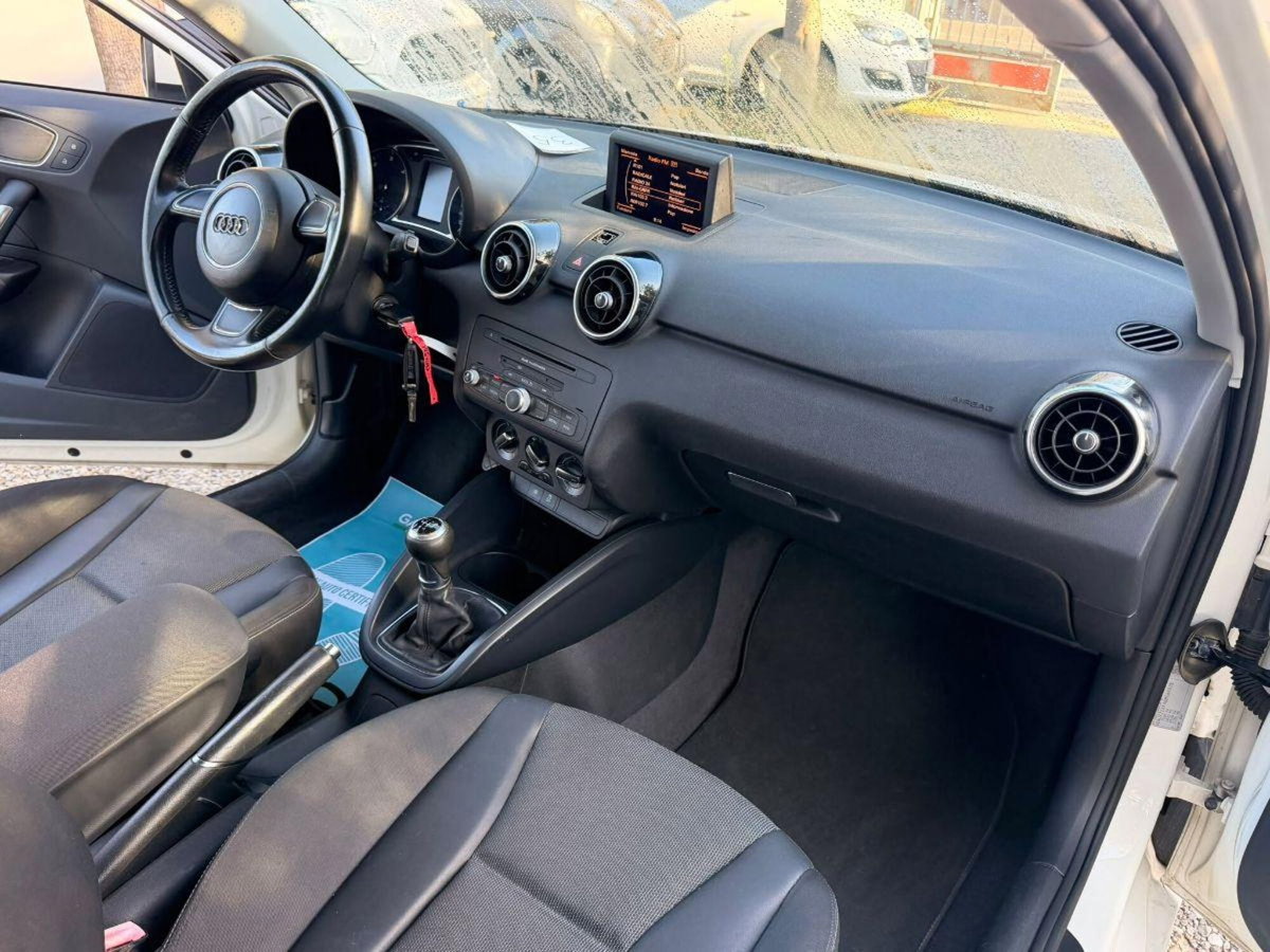 Audi A1 1.6 TDI 105 CV Ambition (20)