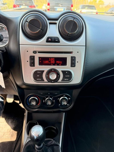 Alfa Romeo MiTo 1.4 T 120 CV GPL Progression (8)