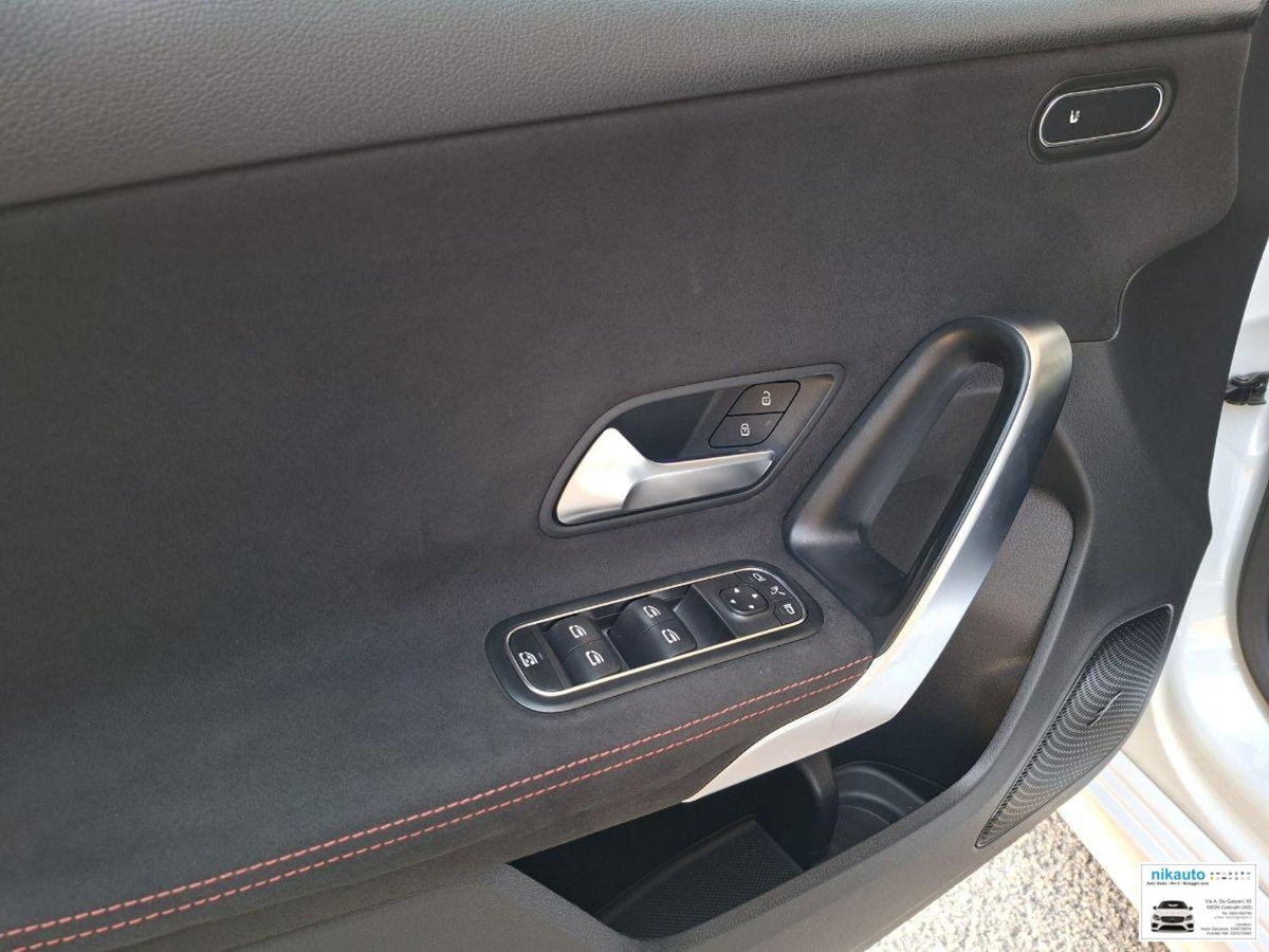 Mercedes-Benz Classe A 180 d Automatic Premium (12)