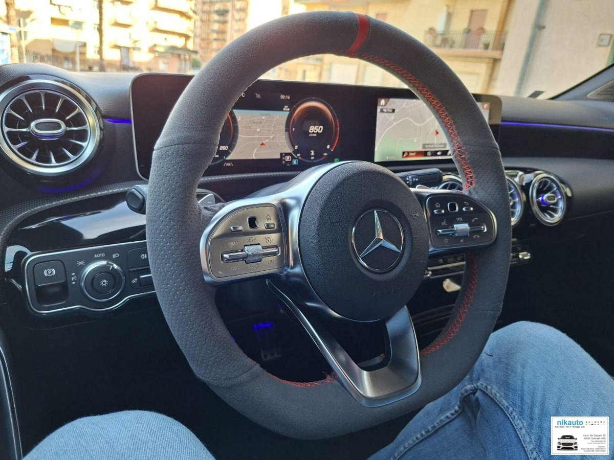 Mercedes-Benz Classe A 180 d Automatic Premium (15)