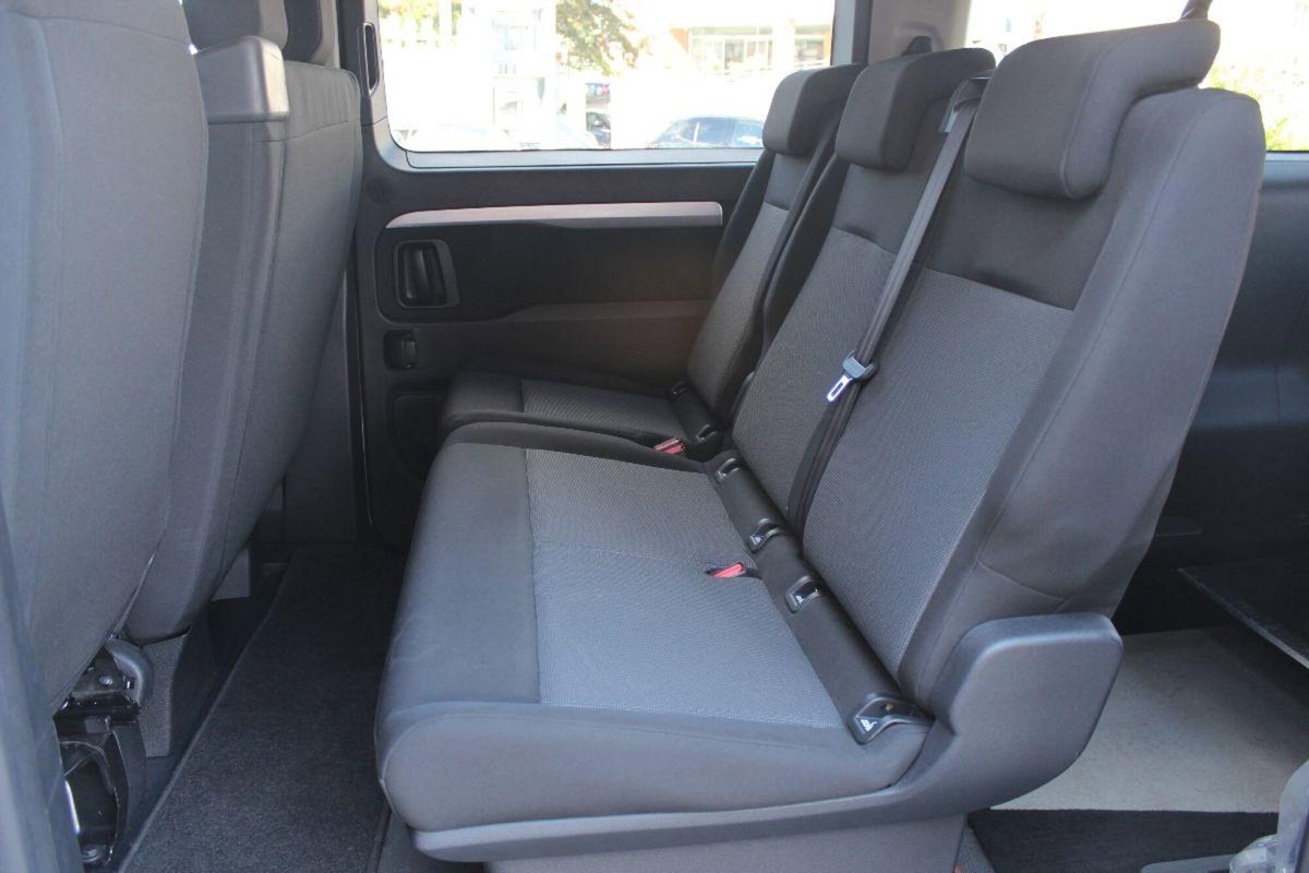 Toyota Proace Verso Verso 2.0D 150 CV L2 D Lounge (12)