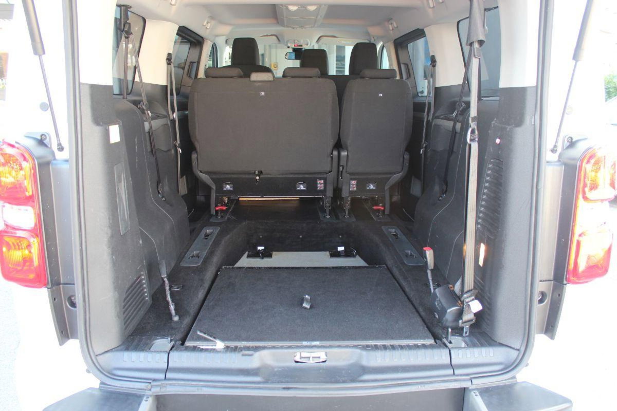 Toyota Proace Verso Verso 2.0D 150 CV L2 D Lounge (13)
