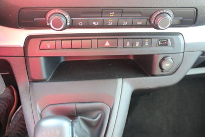 Toyota Proace Verso Verso 2.0D 150 CV L2 D Lounge (9)