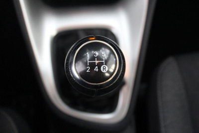 Toyota Yaris 1.0 5 porte Active (15)